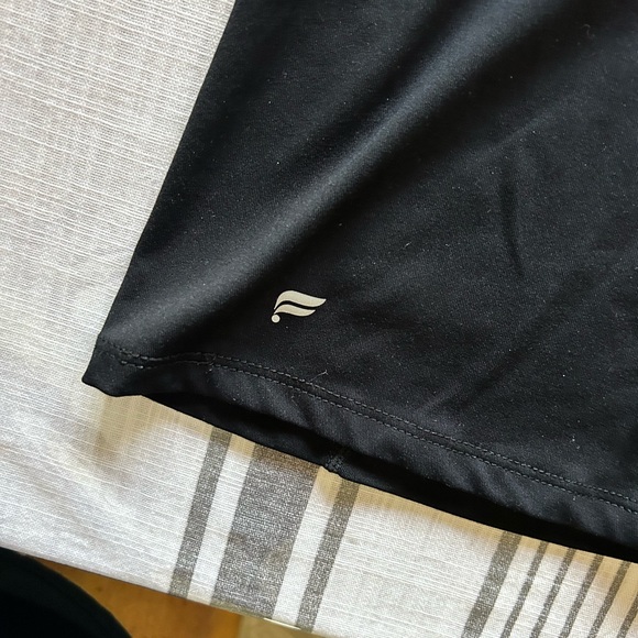 Fabletics sport top size XL - Picture 3 of 4